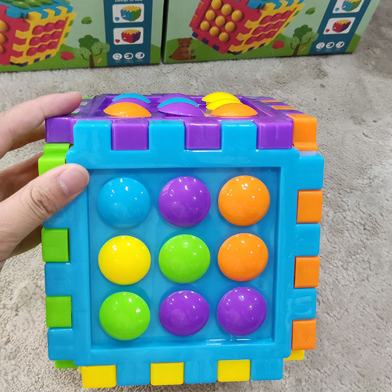 Large interlocking cube blocks, large mushroom-shaped pegs, educational toys for developing hands-on skills, and in various colors.